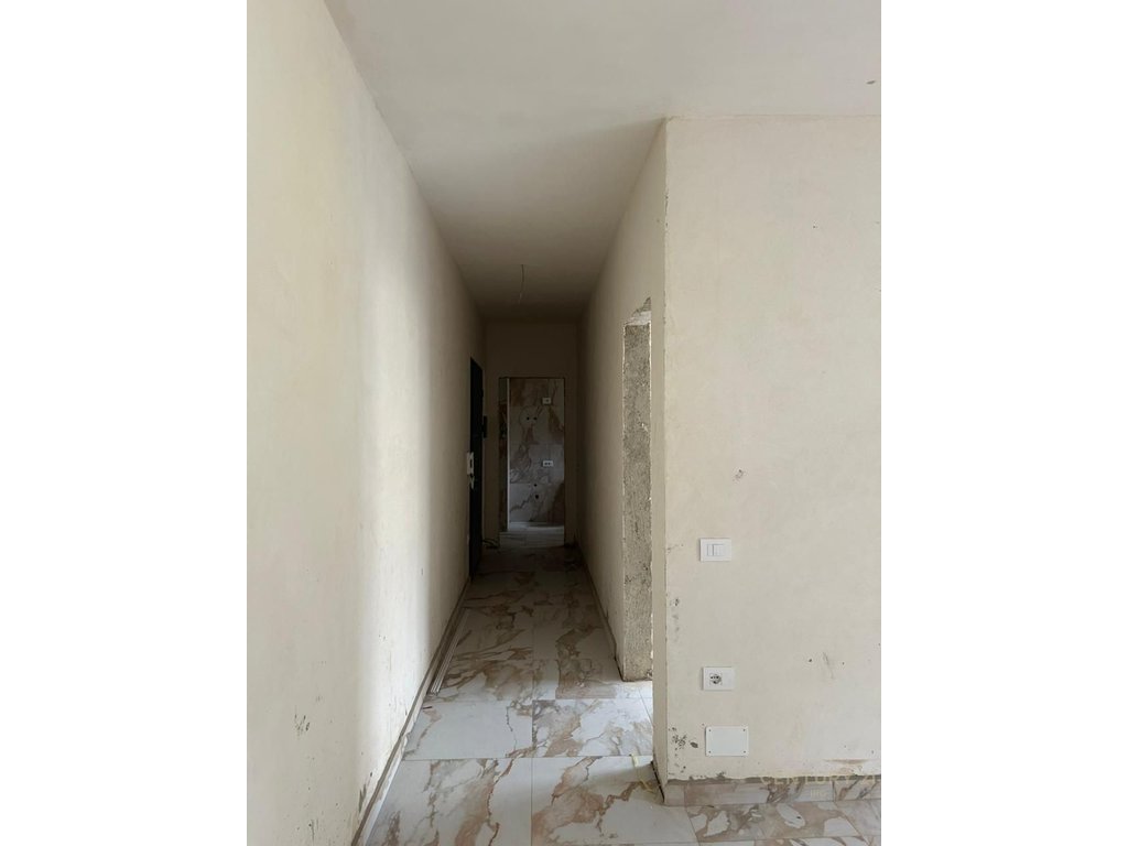 EMPTY APARTMENT FOR RENTAL OFFICES.