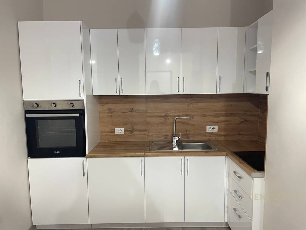 JEPET APARTAMENT ME QIRA NË XHAMLLIK