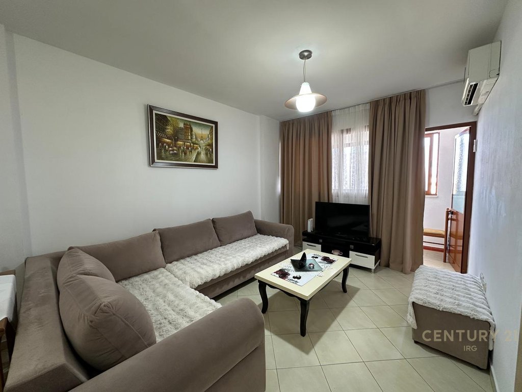 1+1 apartment for rent at Grand Complex, Electric Market!