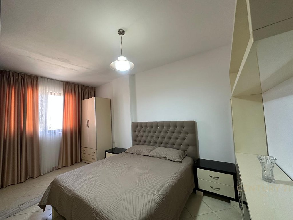 1+1 apartment for rent at Grand Complex, Electric Market!