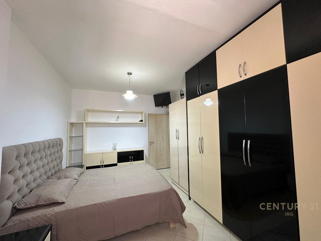 1+1 apartment for rent at Grand Complex, Electric Market!