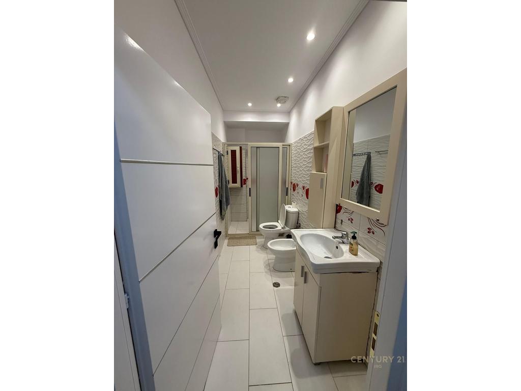 SHITET APARTAMENT LUKSOZ 165 M² NË BERAT – GATI PËR BANIM!