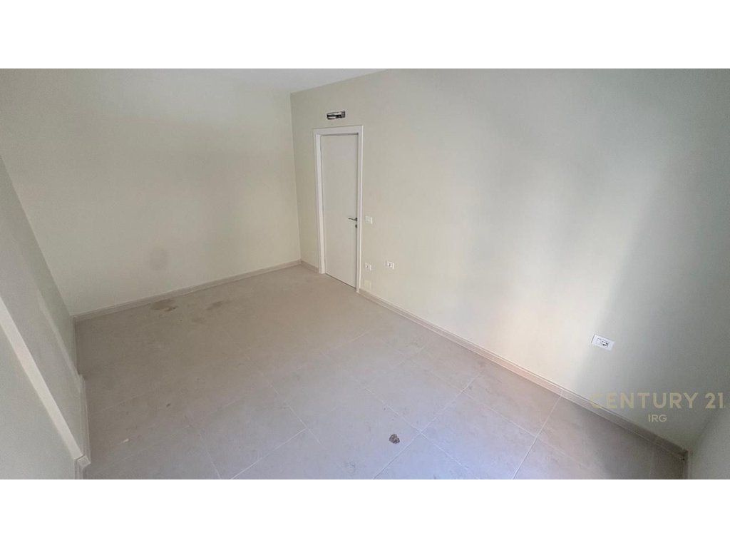 APARTMENT 1+1 FOR SALE NEAR RED SCHOOL