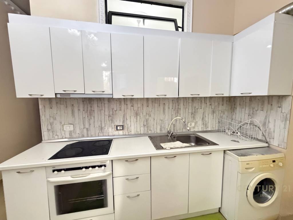 JEPET ME QIRA APARTAMENT 2+1 NË ASTIR