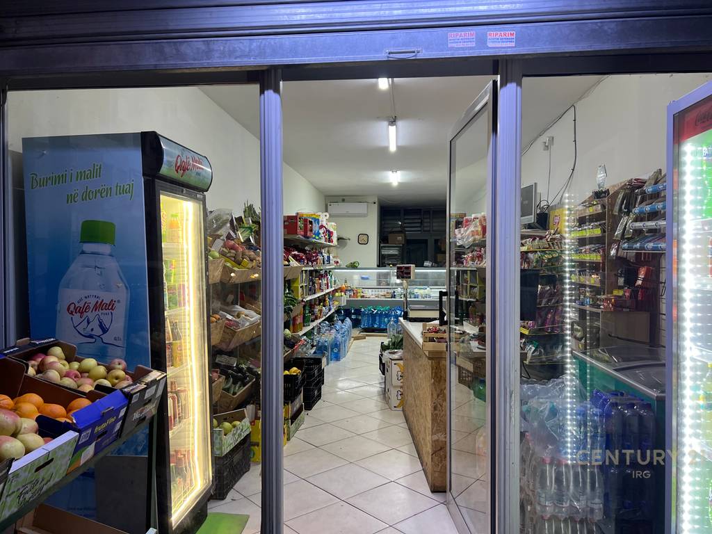 Commercial space for sale in the Paris Commune