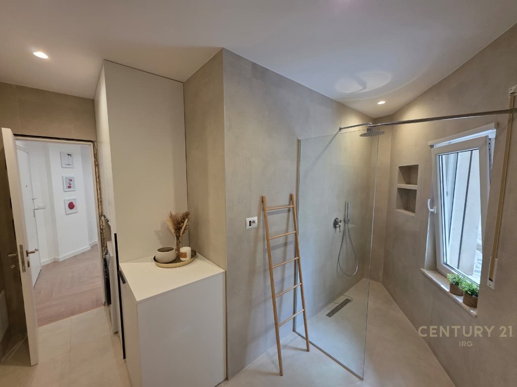1+1 Apartment with Modern Parking Space for Rent in Kodra Diellit 2!