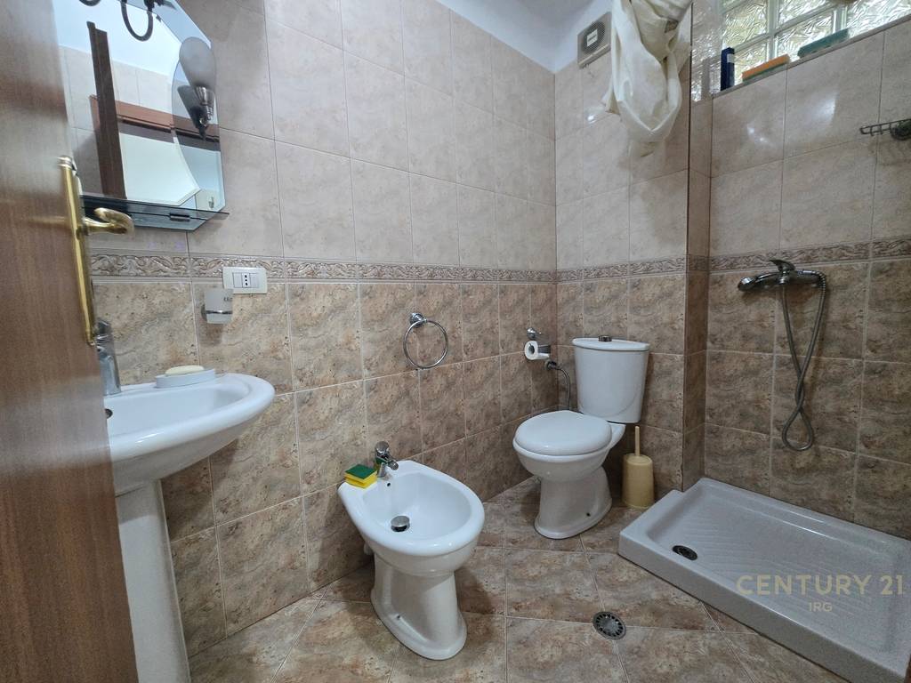 Apartment 1+1 for Sale in Golem!
