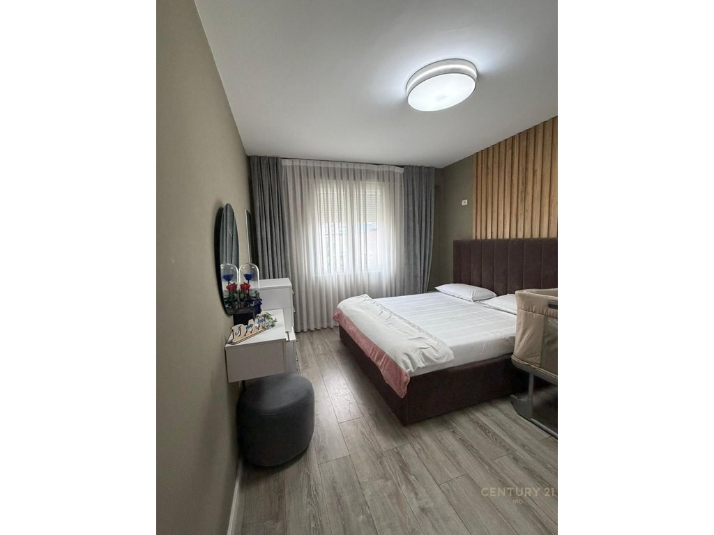 Apartment 2+1+2 +Parking at Star Complex!