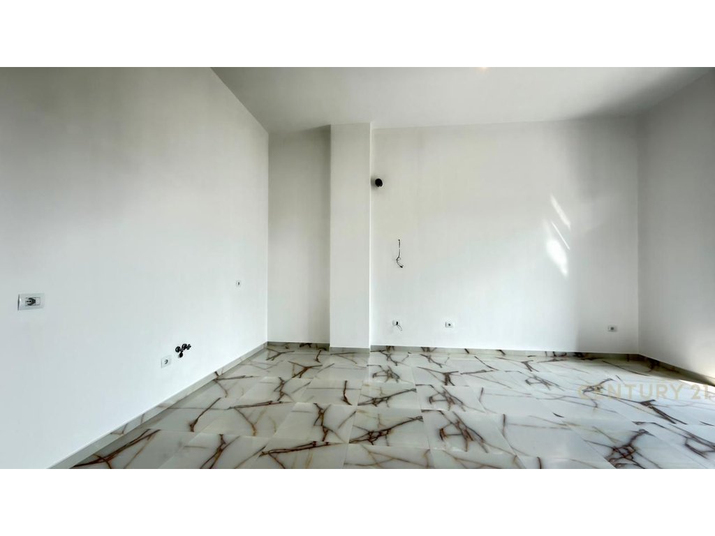 Apartment 3+1+2 for Office is offered on Barricade Street!