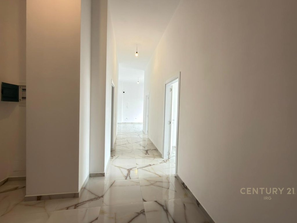 Apartment 3+1+2 for Office is offered on Barricade Street!