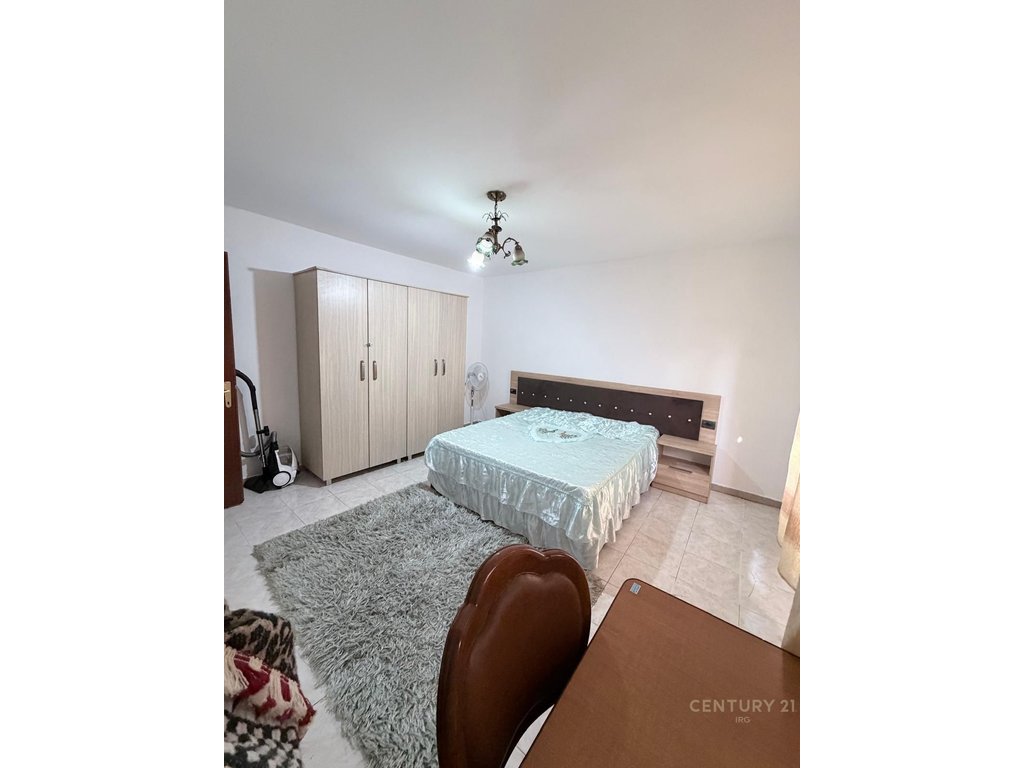 2+1+2 apartment for rent near the Ballet School!