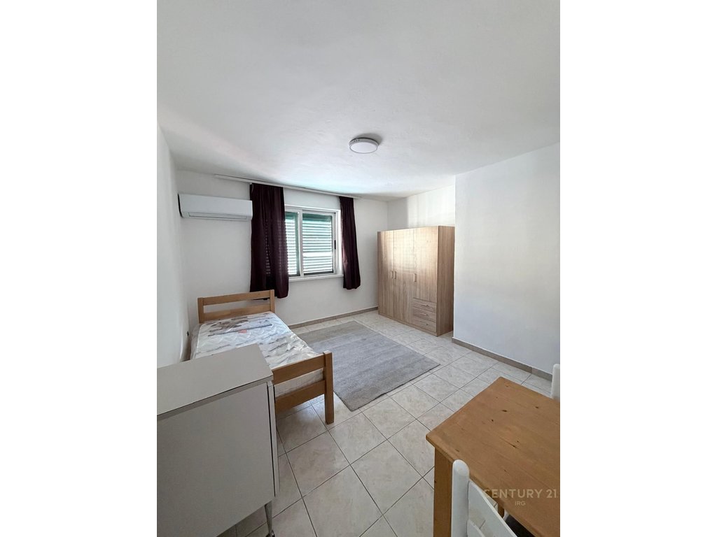 2+1+2 apartment for rent near the Ballet School!