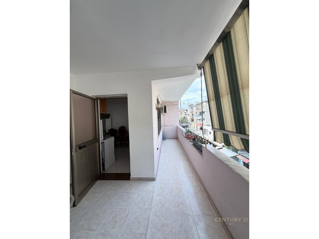 2+1+2 apartment for rent near the Ballet School!