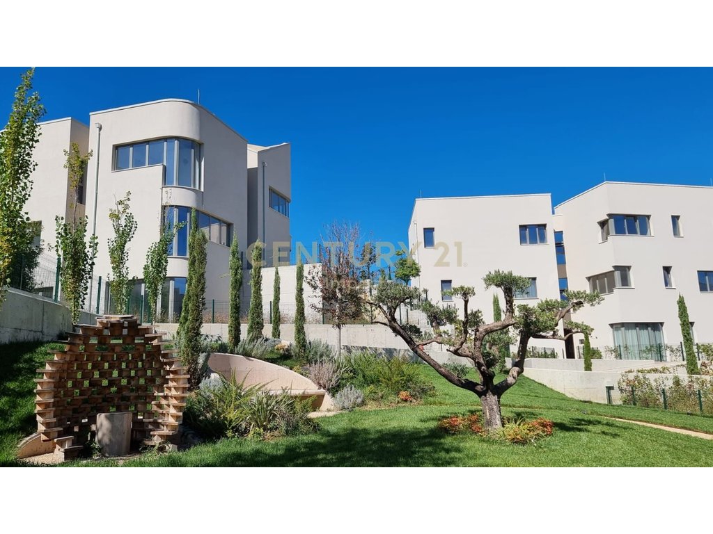 Elite villa for sale in the Dry Lake area "GREEN VALLEY". 1,600,000€ | 685.5 m²