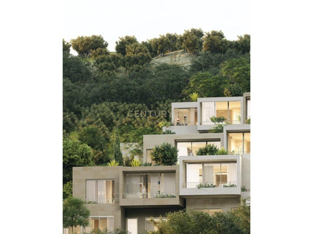 Villa For Sale in Jalë, Vlorë 262,375 m²