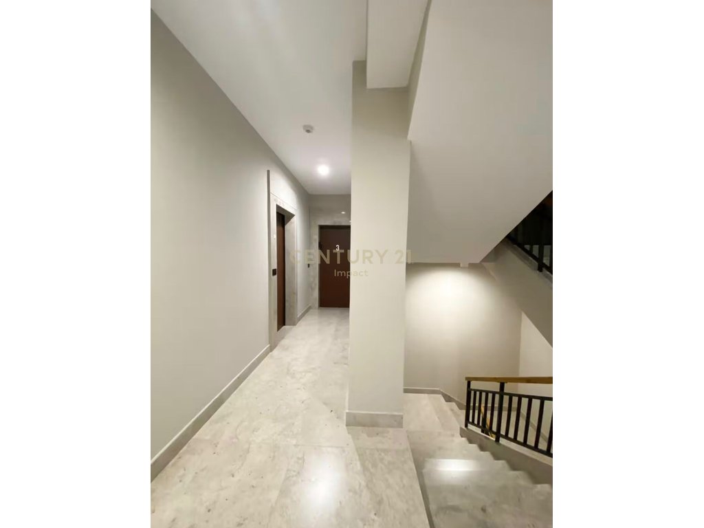 1+1 Apartment For Rent near Hipoteka, Tirana - 900€
