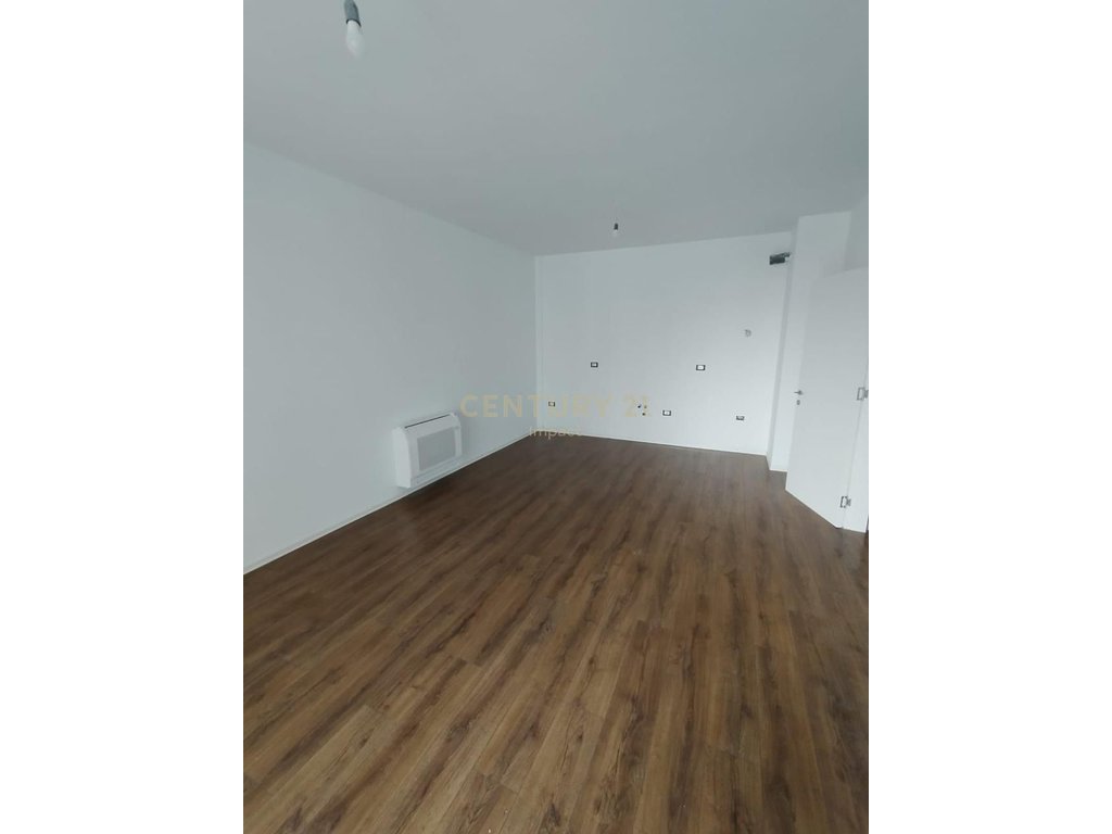 1+1 Apartment for Rent at New Boulevard, Tirana - 500€