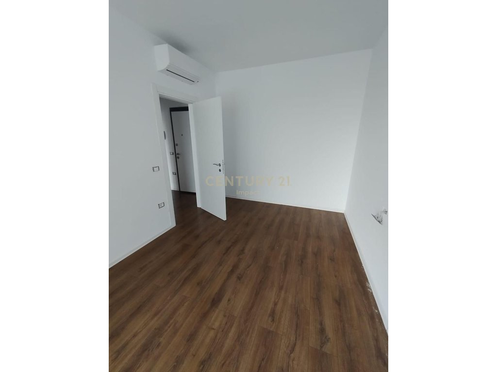1+1 Apartment for Rent at New Boulevard, Tirana - 500€