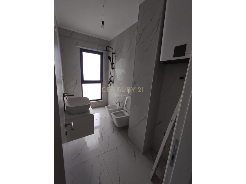 1+1 Apartment for Rent at New Boulevard, Tirana - 500€
