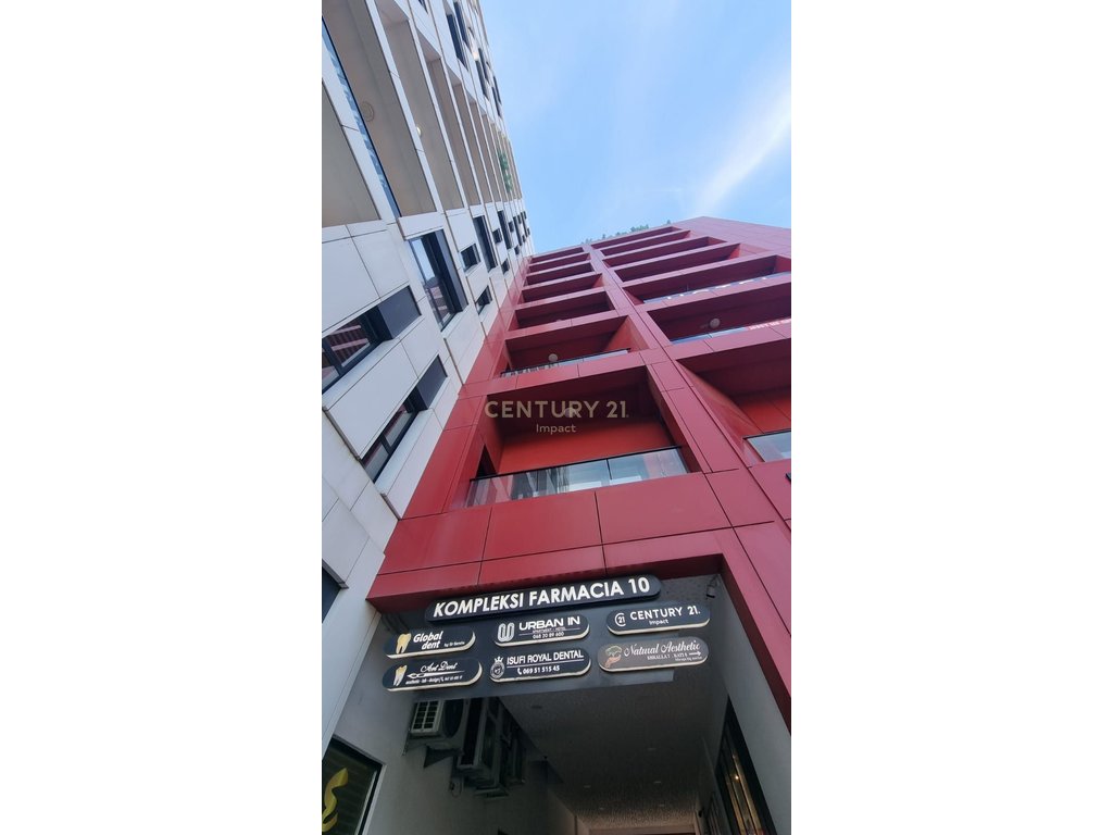 FOR RENT COMMERCIAL SPACE NEXT TO DIBRA STREET, ARLIS PHARMACY COMPLEX 10!