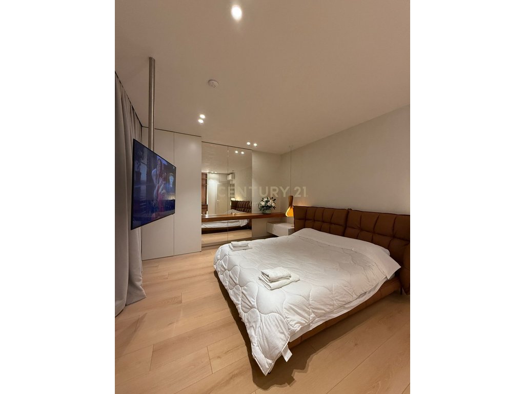 SHESIM SUPER VILLA BIG TWIN LUXURIOUS WITH POOL IN GREEN COAST 1 PALASË!!