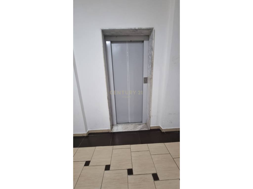 Apartment 1+1 For Rent in Yzberish, Tirana - 400€!