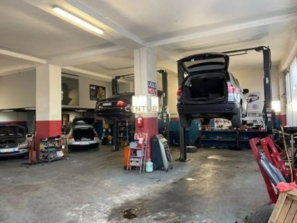 Commercial Space for Sale โ Floor 0, on the main road Selite