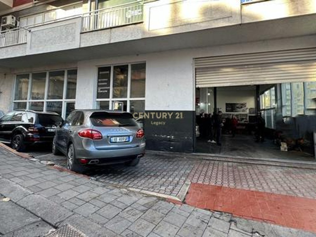 Commercial Space for Sale โ Floor 0, on the main road Selite