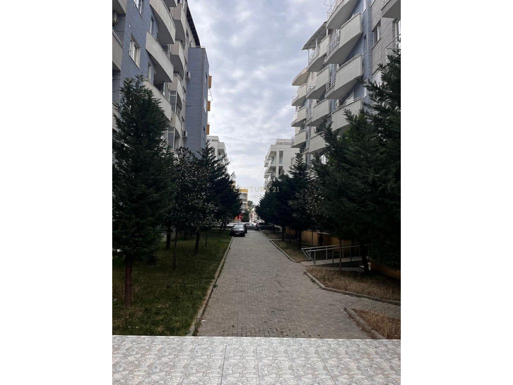 Apartment for sale in the heart of Shëngjin – 70 meters from the sea