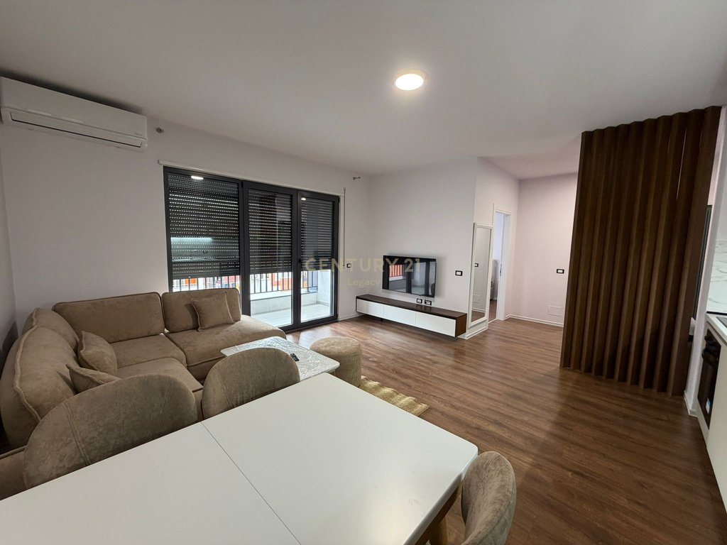 Apartment 1+1 for rent in the Bulevardi i Ri area, near Jordan Misja.