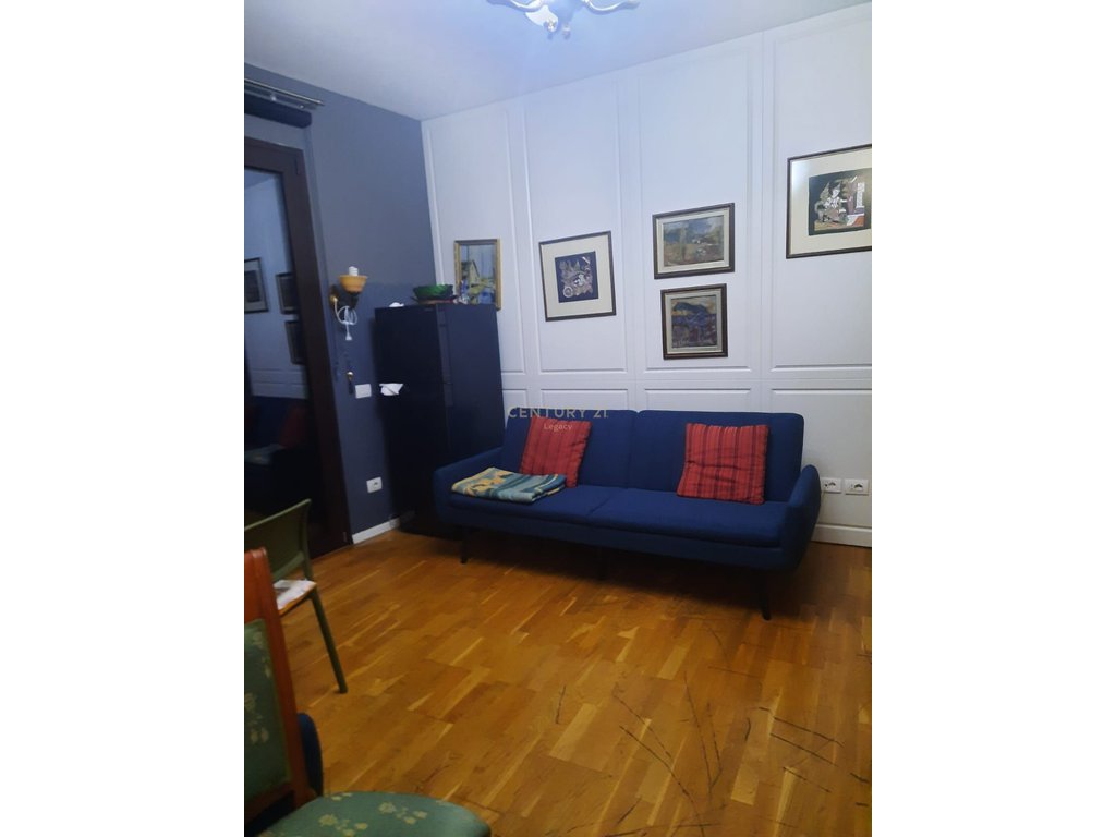 🏡 Apartment 1+1 for Rent – RRUGA E BARRIKADAVE – CENTER, TIRANA! 1,000 € /Month
