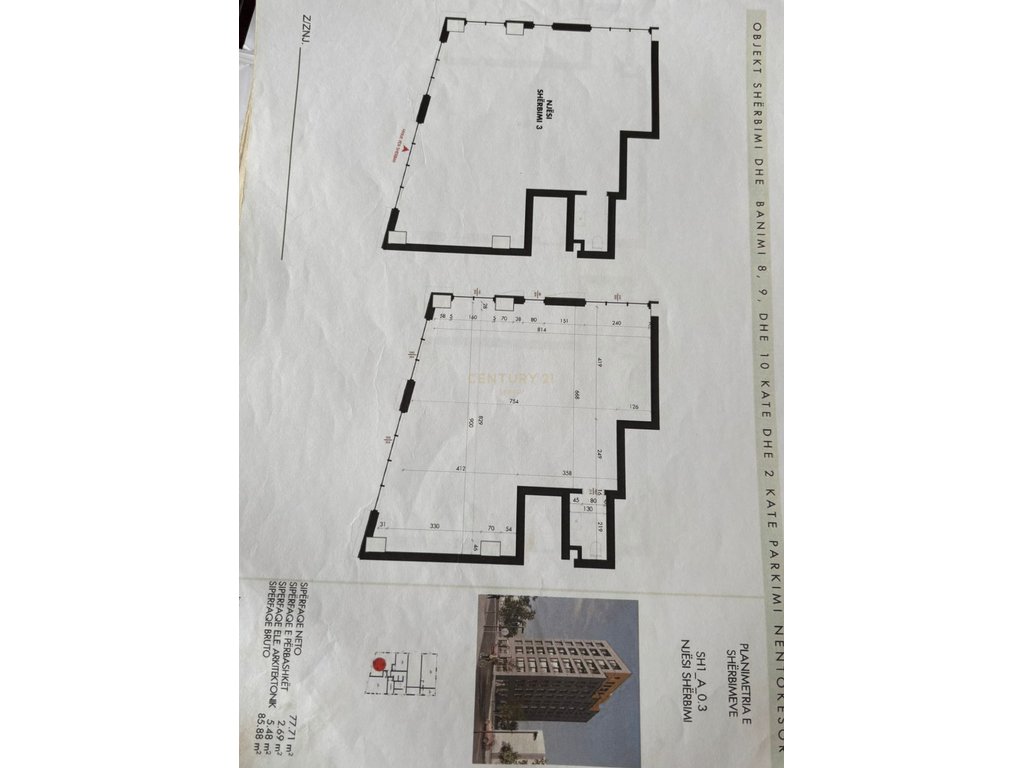 We have 3 business premises for sale in the strategic area of Fusha Ali Demi!
