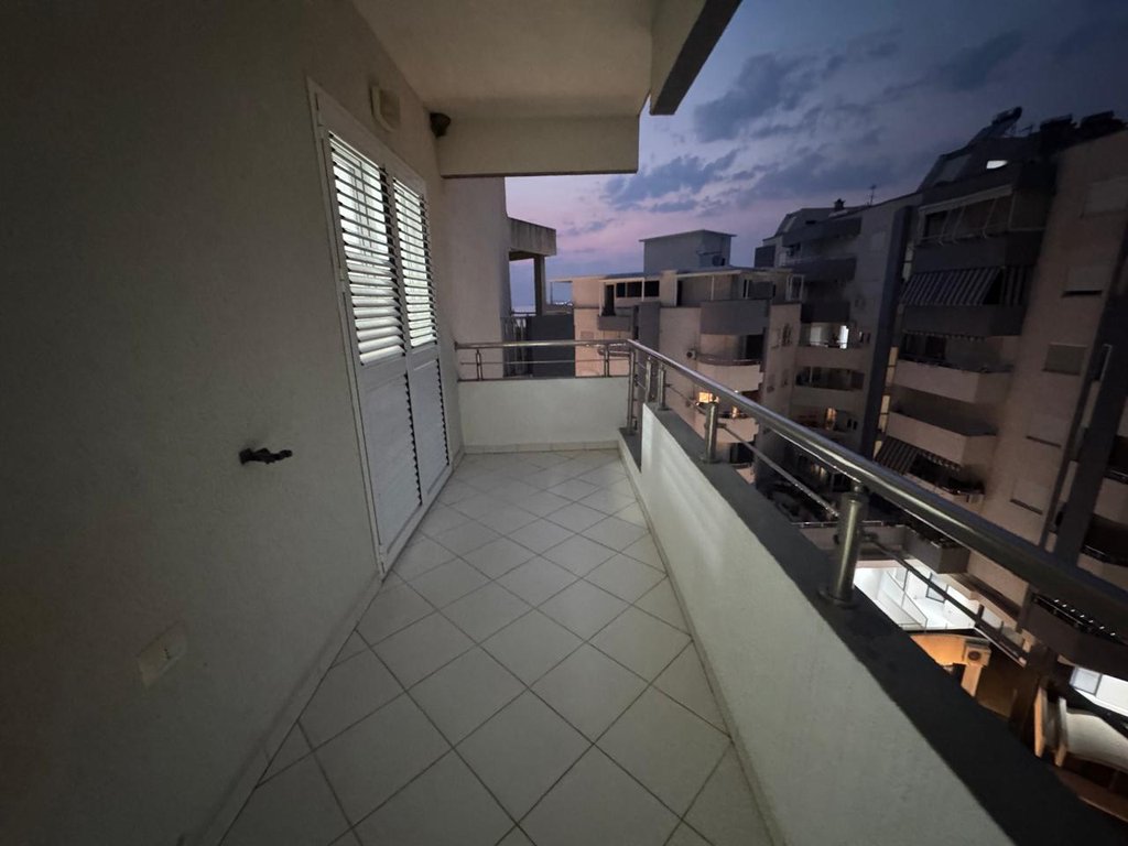 APARTMENT 1+1 FOR RENT, ON THE LUNGOMARE!