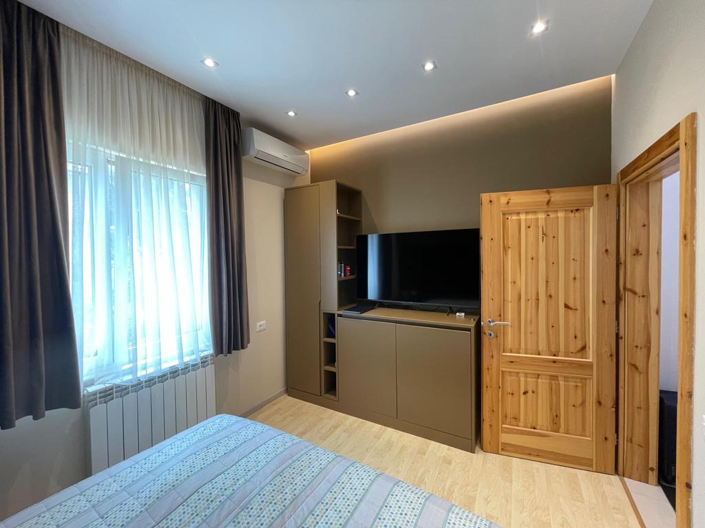 VILLA FOR RENT NEAR THE AMERICAN VILLAS COMPLEX!