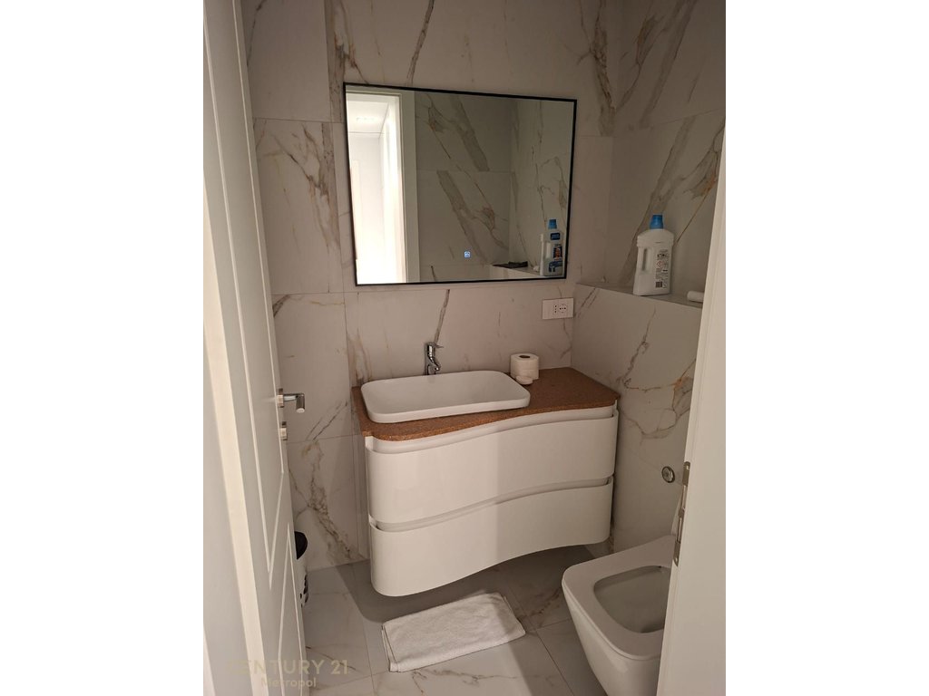 Apartment 3+2+ garage for Rent in Astir, Tirana -