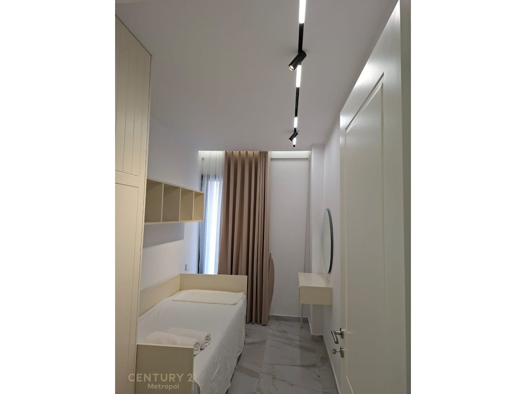 Apartment 3+2+ garage for Rent in Astir, Tirana -