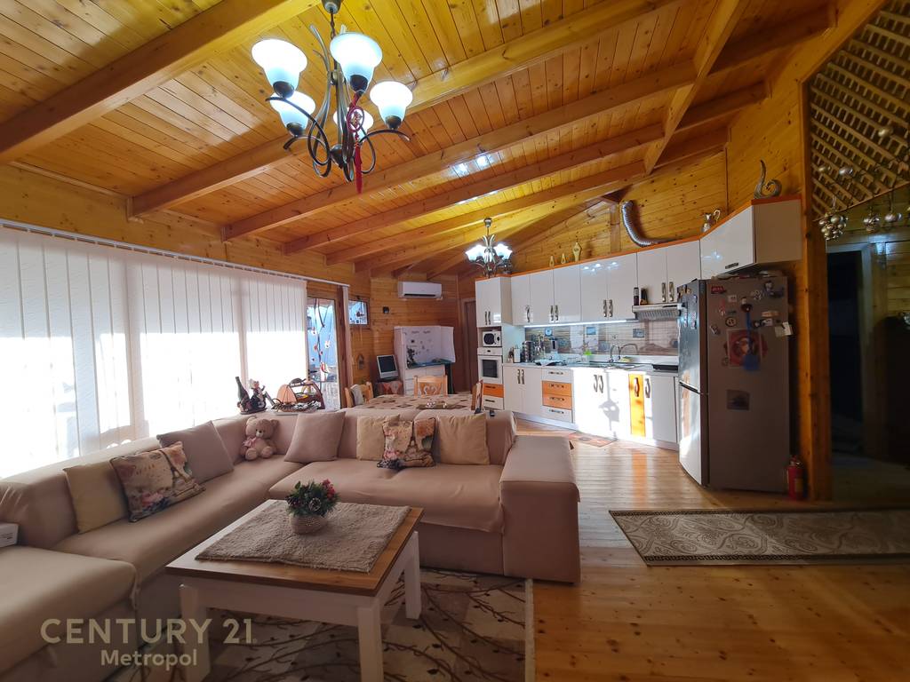 PRIVATE HOUSE FOR SALE WITH 1600m LAND-DAIAS!