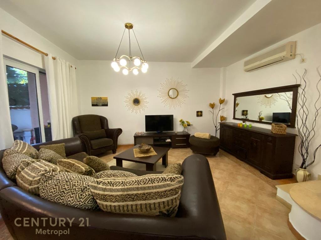 DUPLEX FOR RENT 3+1+2 NEAR 21 DECEMBER!