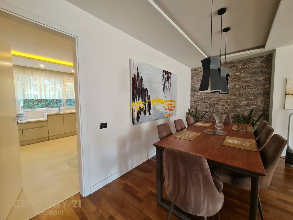 INDIVIDUAL VILLA WITH A SWIMMING POOL FOR RENT NEAR TEG!
