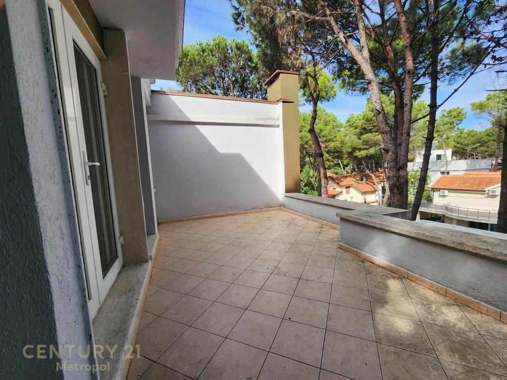 3-Story Villa for Sale in Qerret, Kavajë!