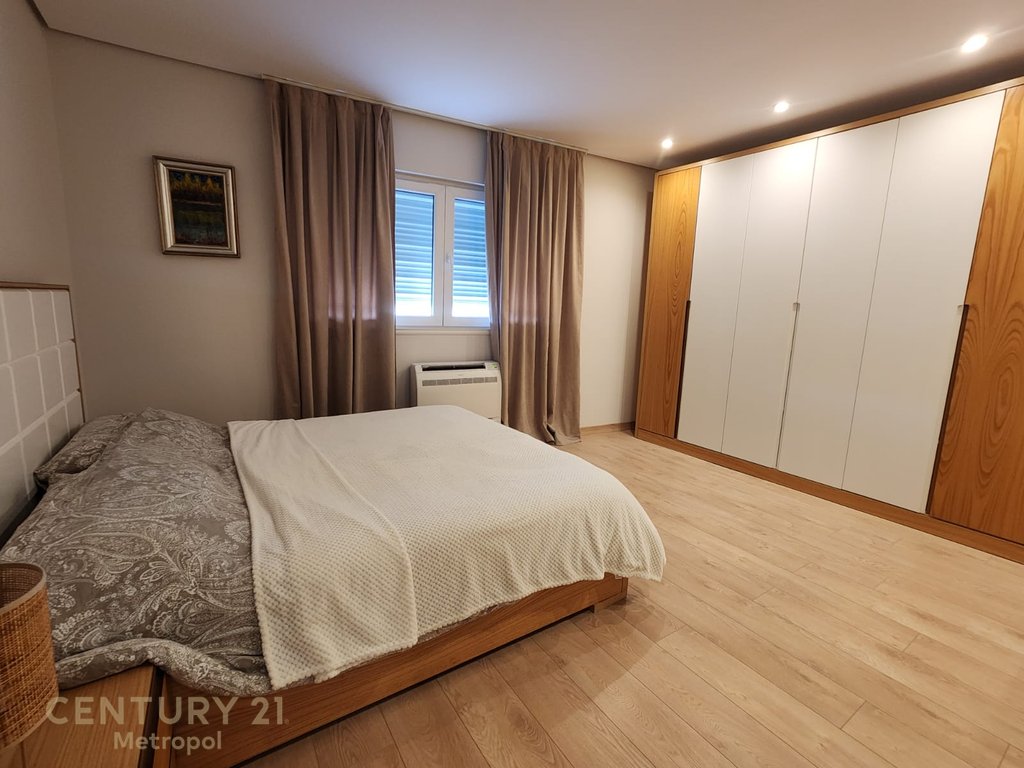 Apartment 3+1+2 bathrooms for rent in the Botanical Garden!