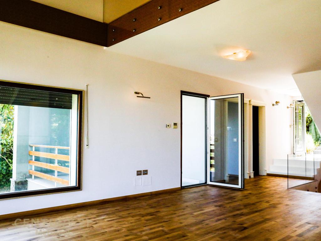 Luxury Villas for Sale in Long Hill Residence