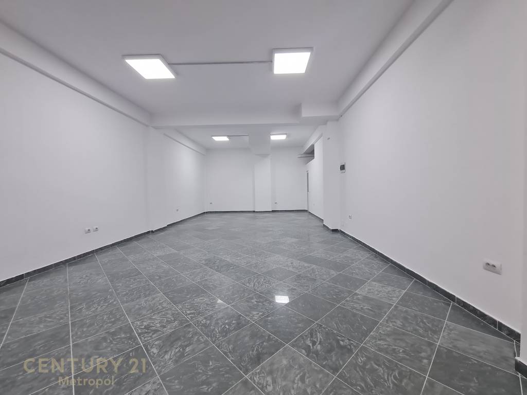 For rent commercial space 250 m², in Yzberish!