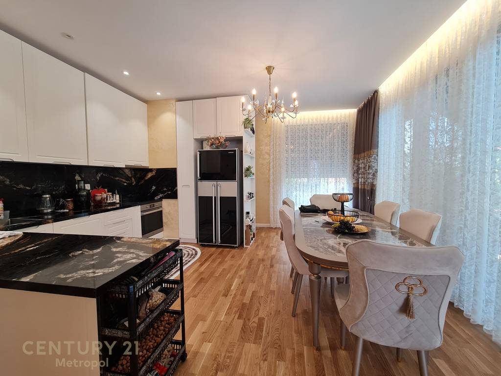 VILLA WITH A POOL FOR SALE IN LALZI BAY - GALA RESIDENCE!