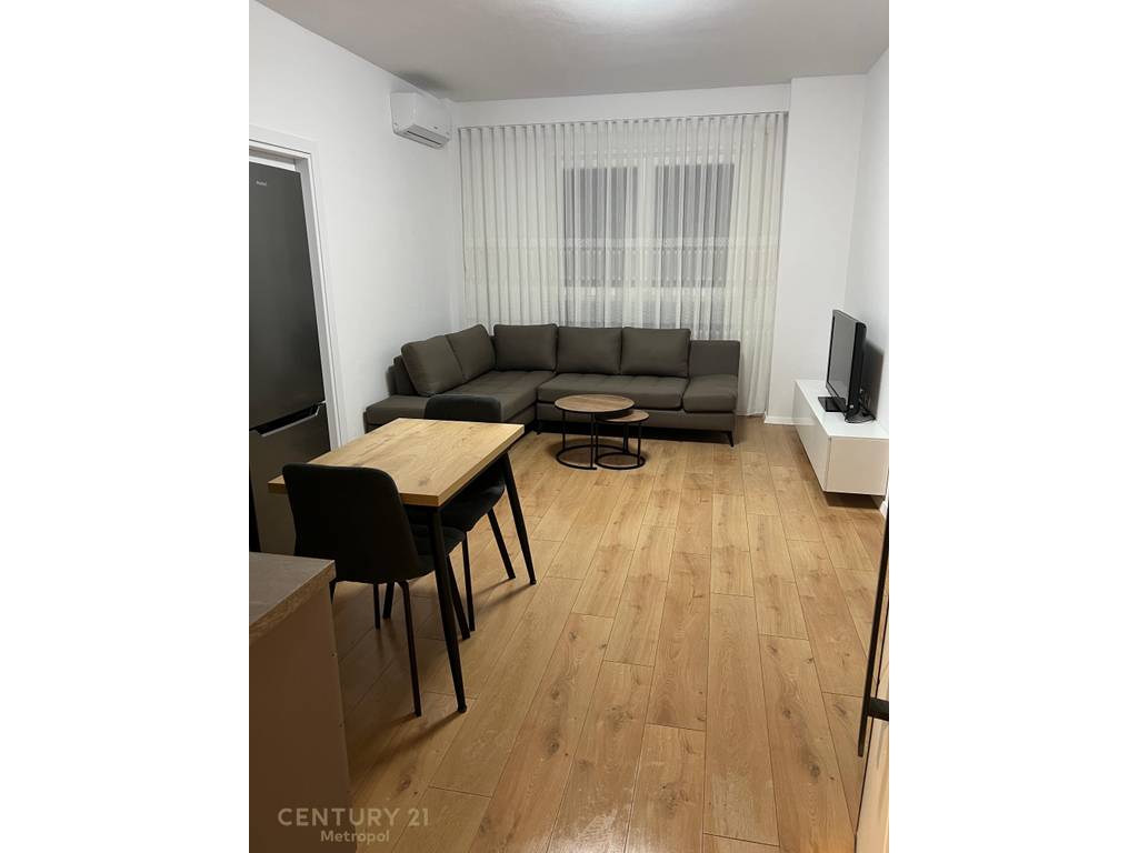 JEPET ME QIRA APARTAMENT 2+1, PASKUQAN!