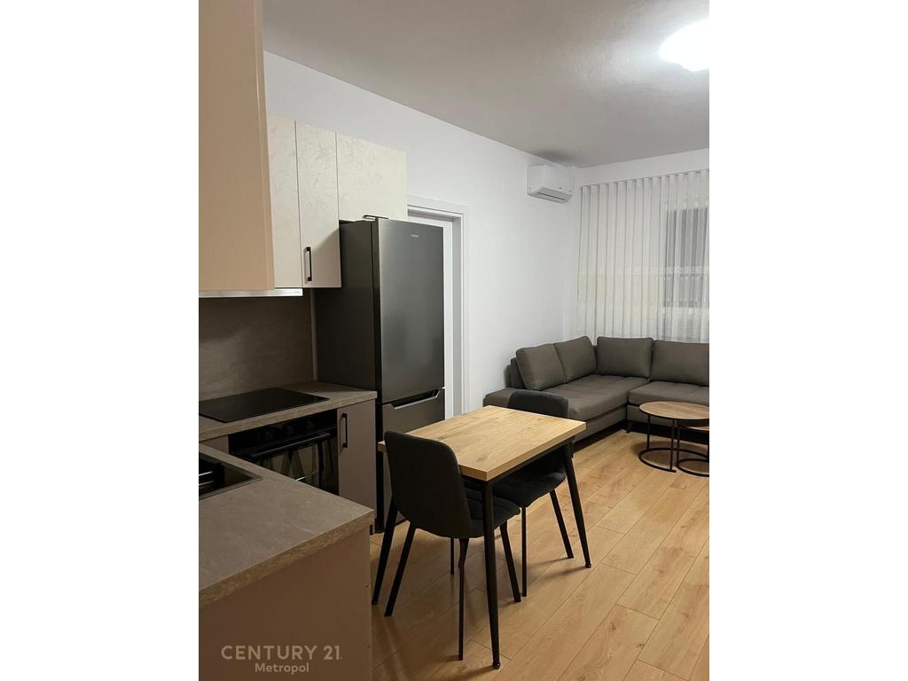 JEPET ME QIRA APARTAMENT 2+1, PASKUQAN!