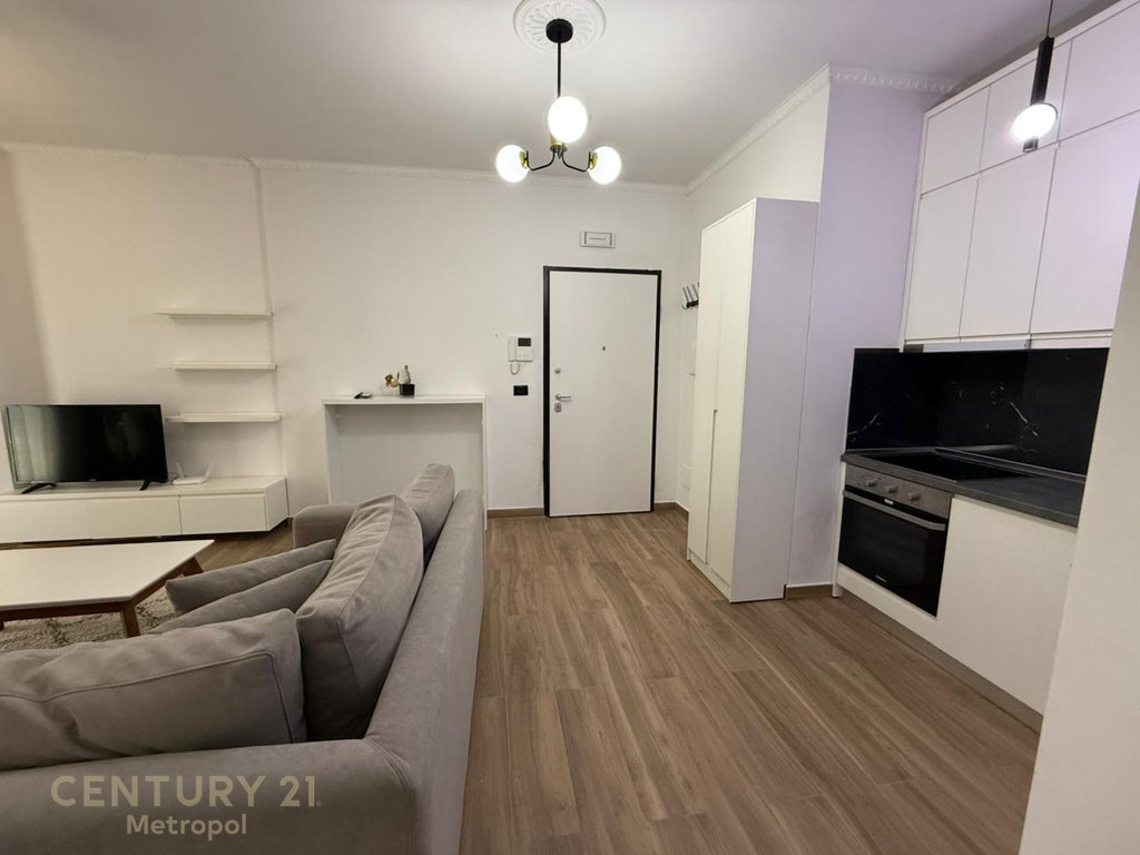 Apartment with courtyard 1+1+parking for rent in private residence - TEG!