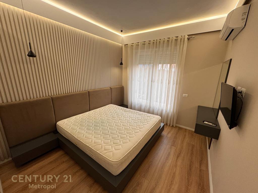 APARTAMENT 2+1+2 ME 1 POST PARKIMI TEK SECRET GARDEN!