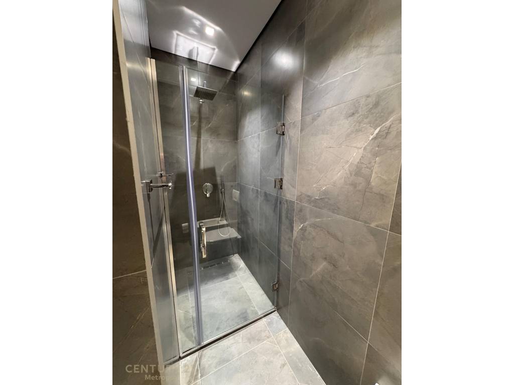 APARTAMENT 2+1+2 ME 1 POST PARKIMI TEK SECRET GARDEN!