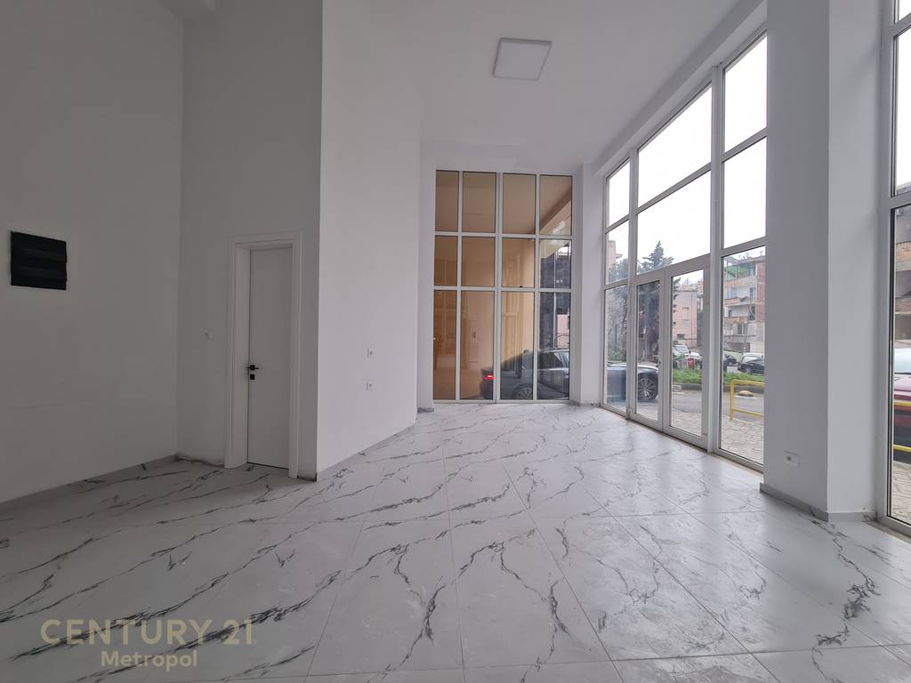 Commercial space for rent near ATSH!